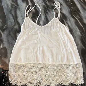 AE white crotchet tank top